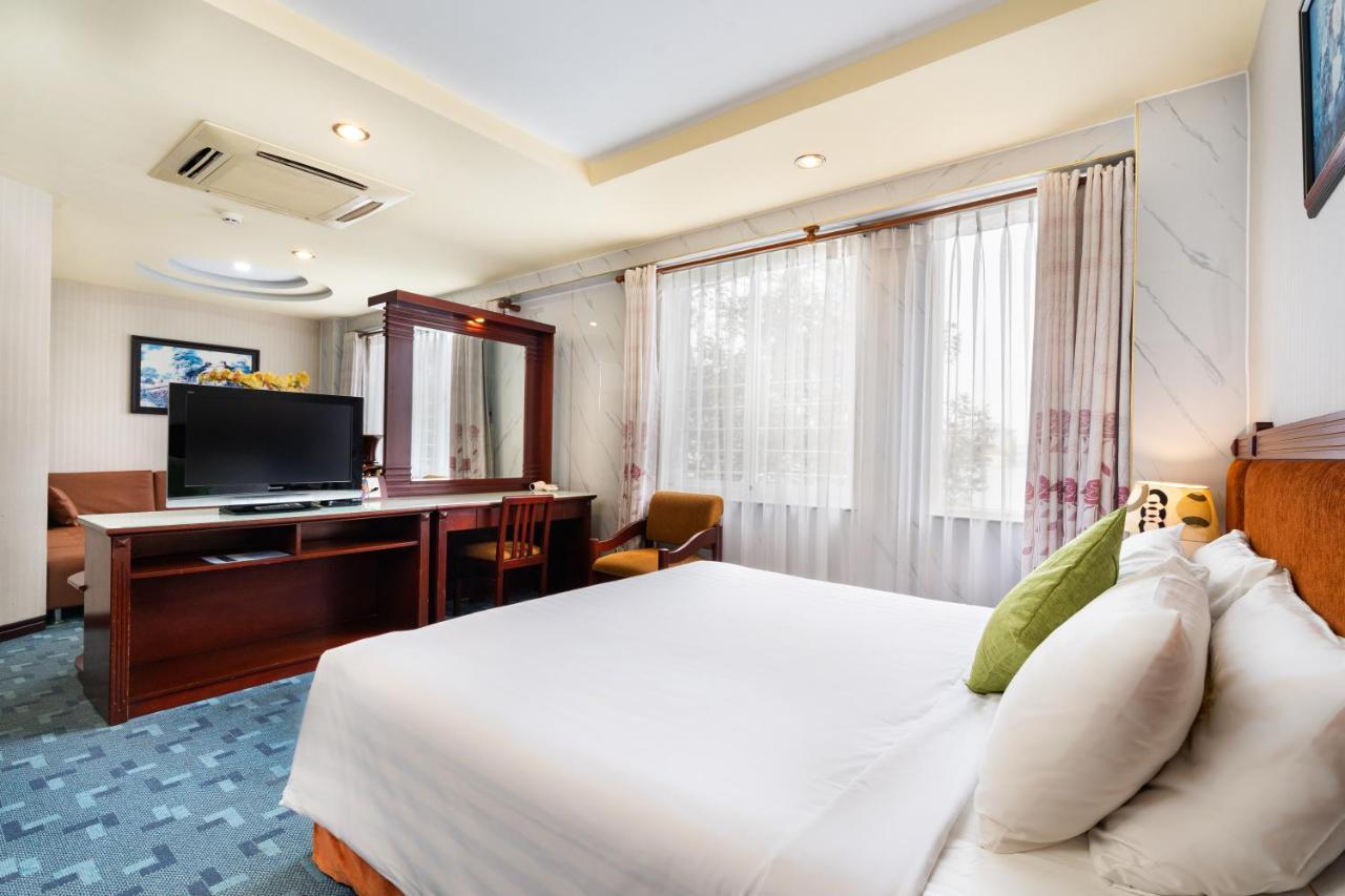 Lucasta Saigon Hotel Ho Şi Min Exterior foto