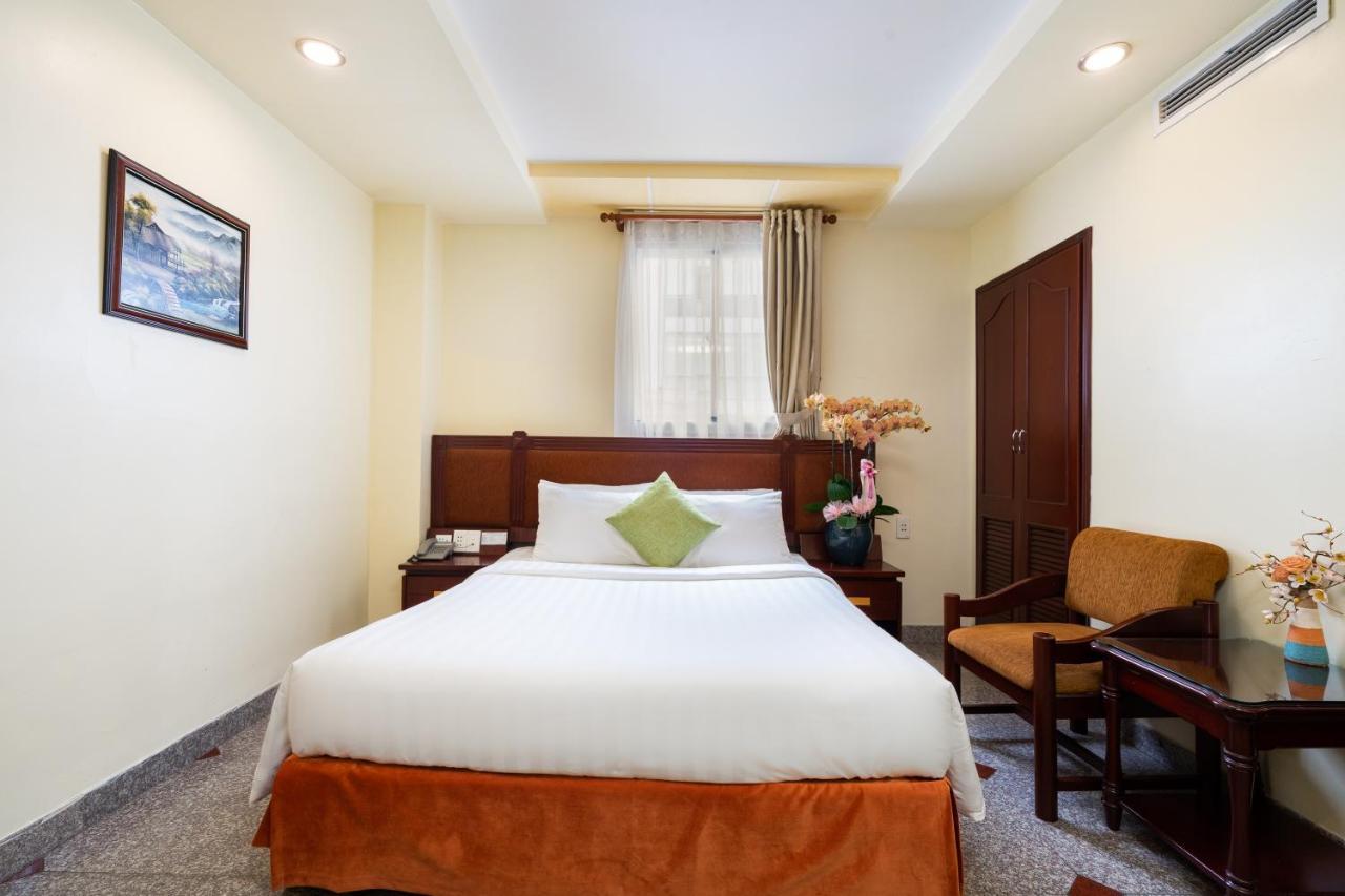 Lucasta Saigon Hotel Ho Şi Min Exterior foto