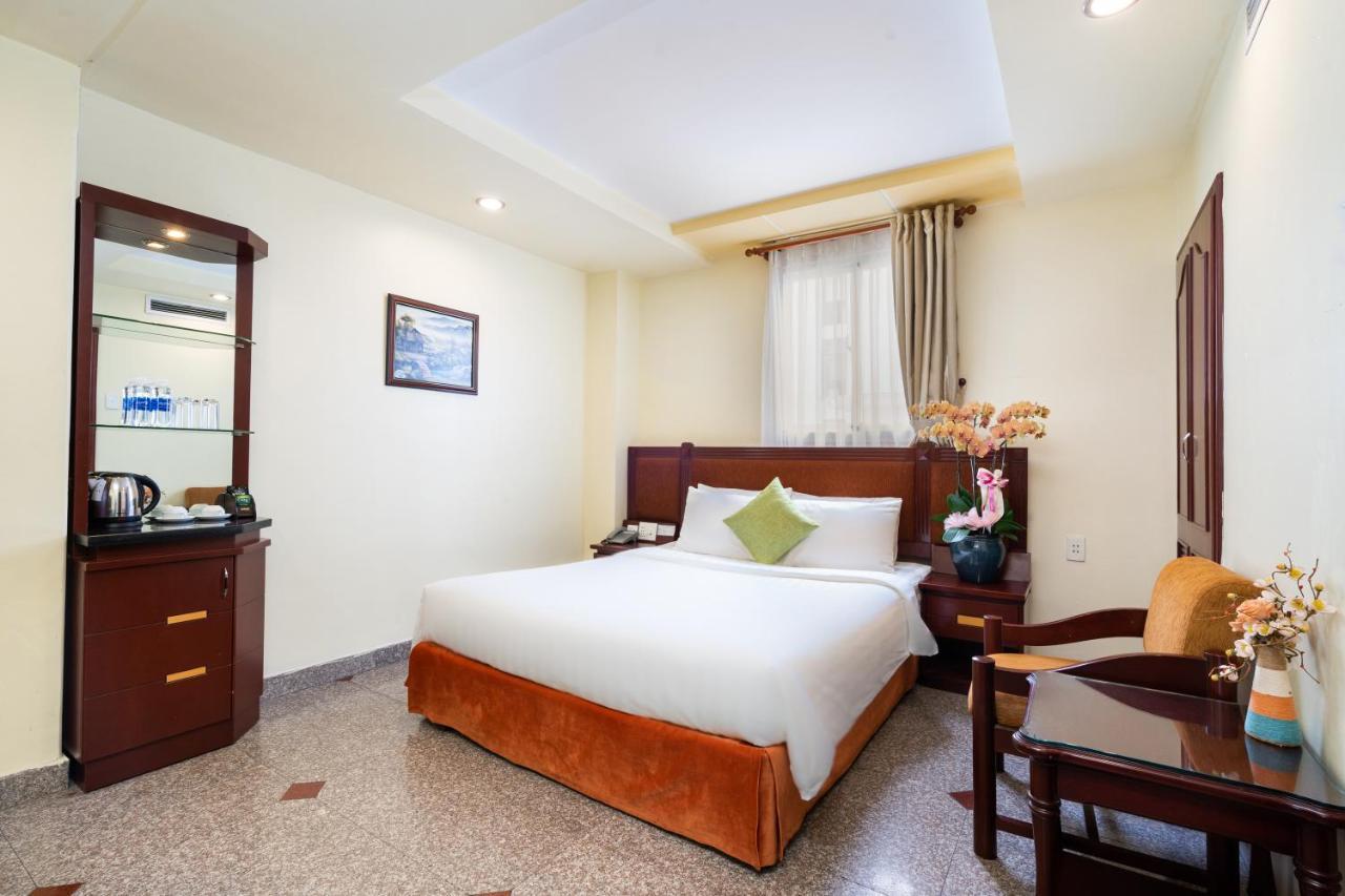 Lucasta Saigon Hotel Ho Şi Min Exterior foto