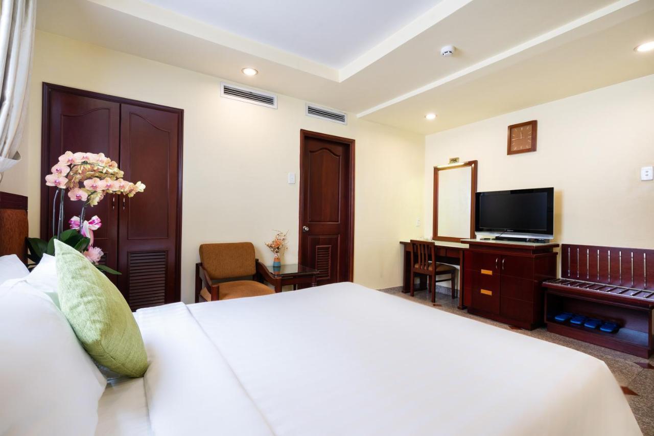 Lucasta Saigon Hotel Ho Şi Min Exterior foto