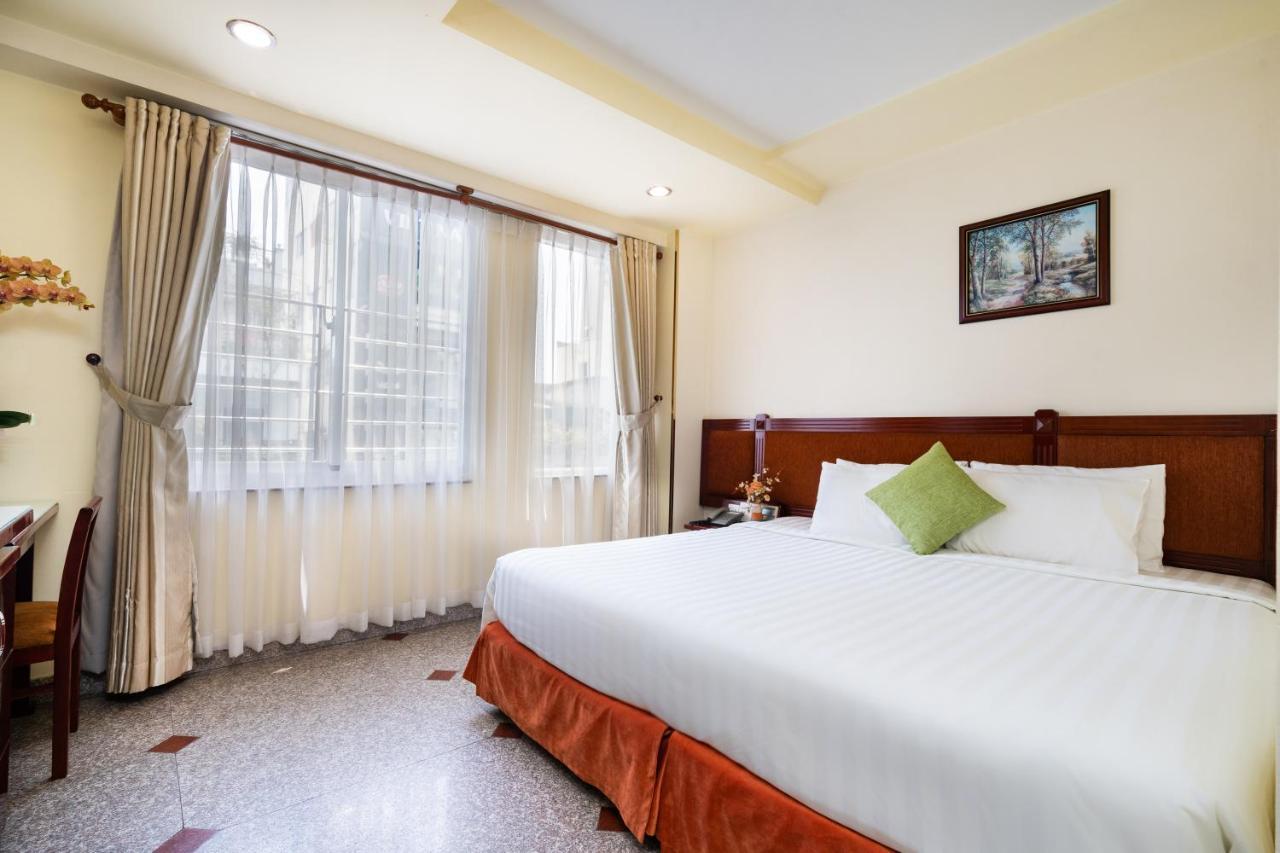 Lucasta Saigon Hotel Ho Şi Min Exterior foto