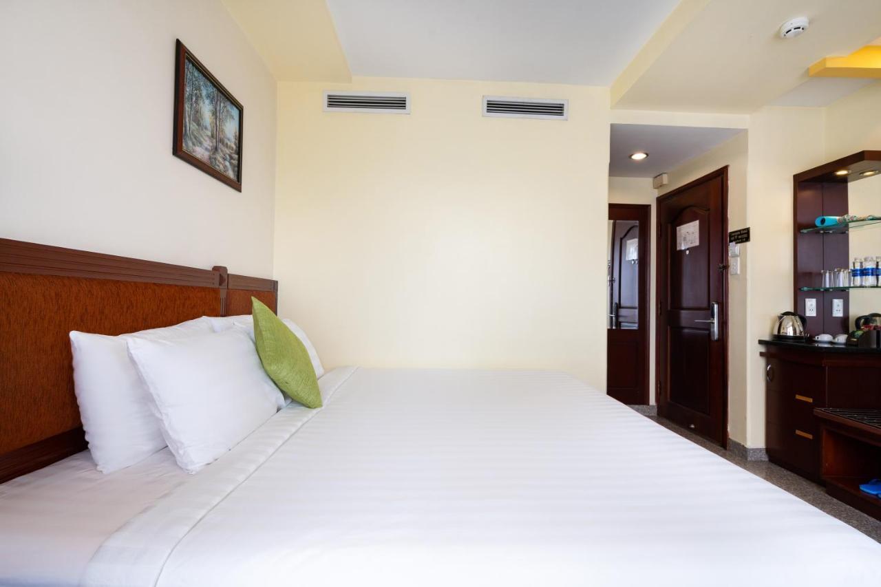 Lucasta Saigon Hotel Ho Şi Min Exterior foto