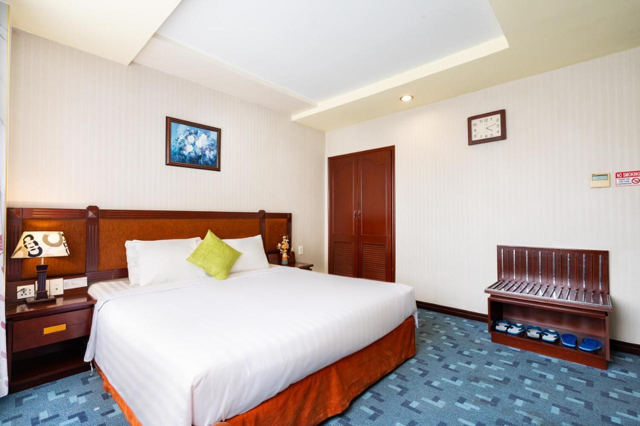 Lucasta Saigon Hotel Ho Şi Min Exterior foto