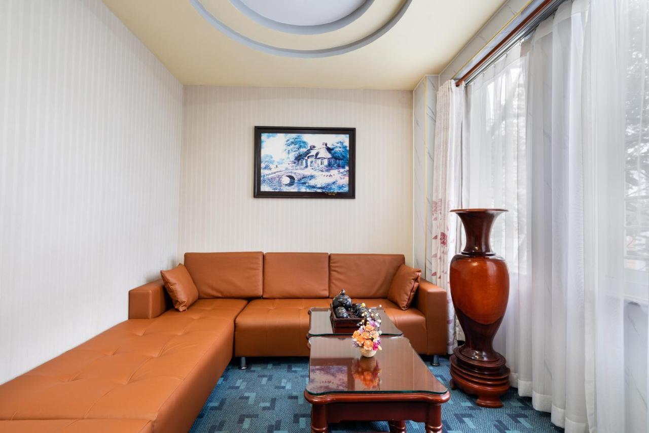 Lucasta Saigon Hotel Ho Şi Min Exterior foto