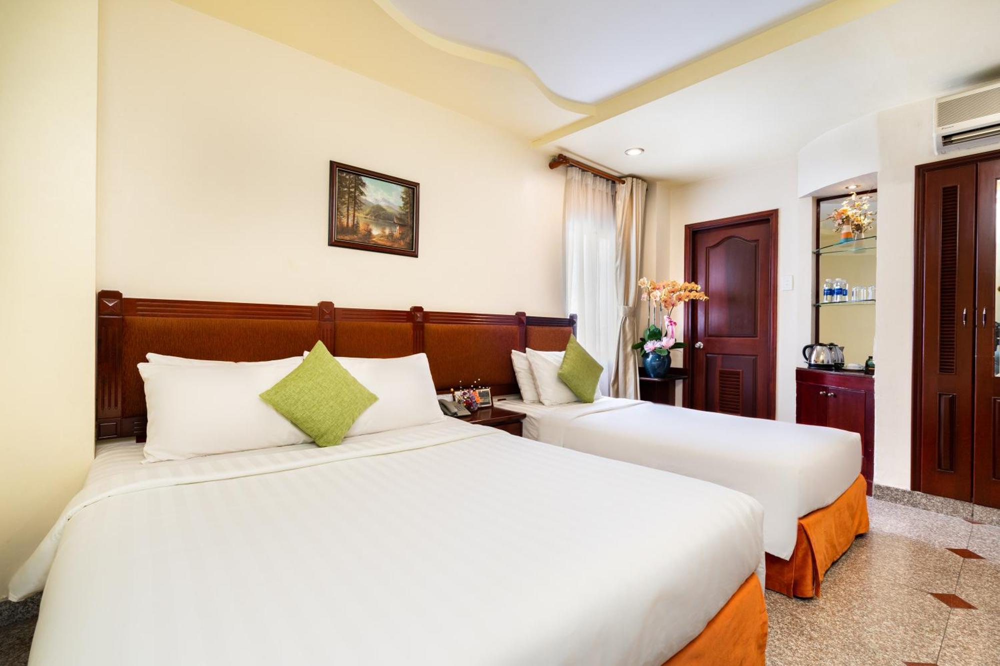Lucasta Saigon Hotel Ho Şi Min Exterior foto